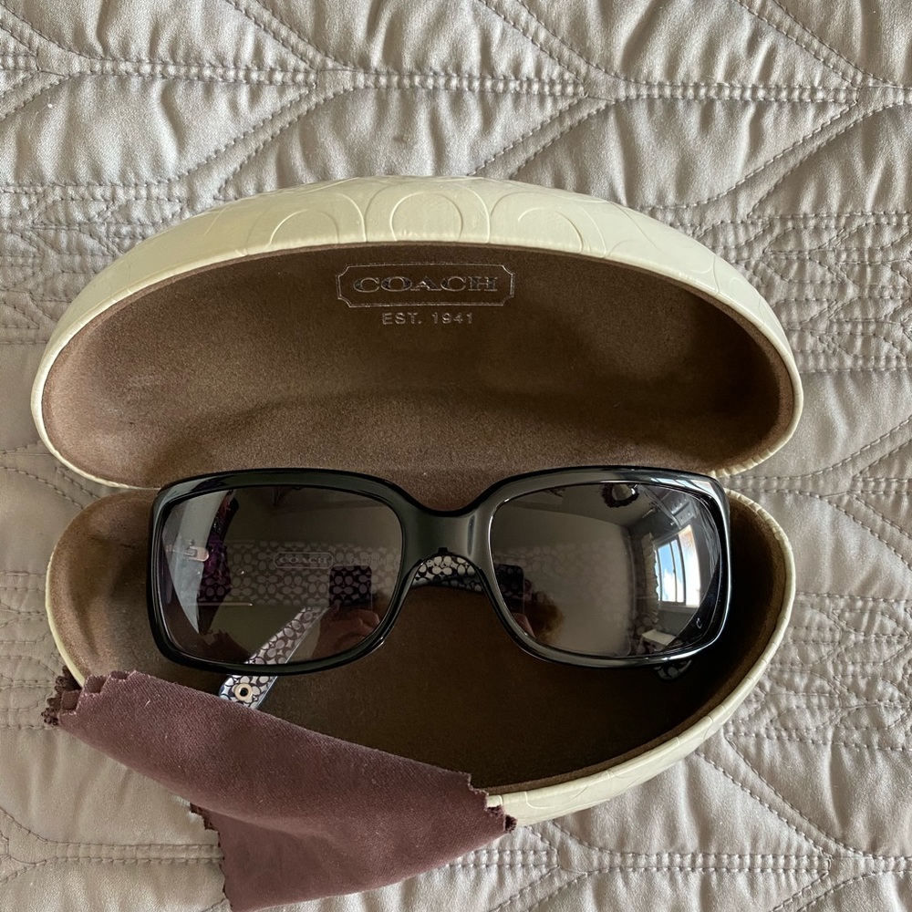 Coach Black du glasses - Picture 1 of 5
